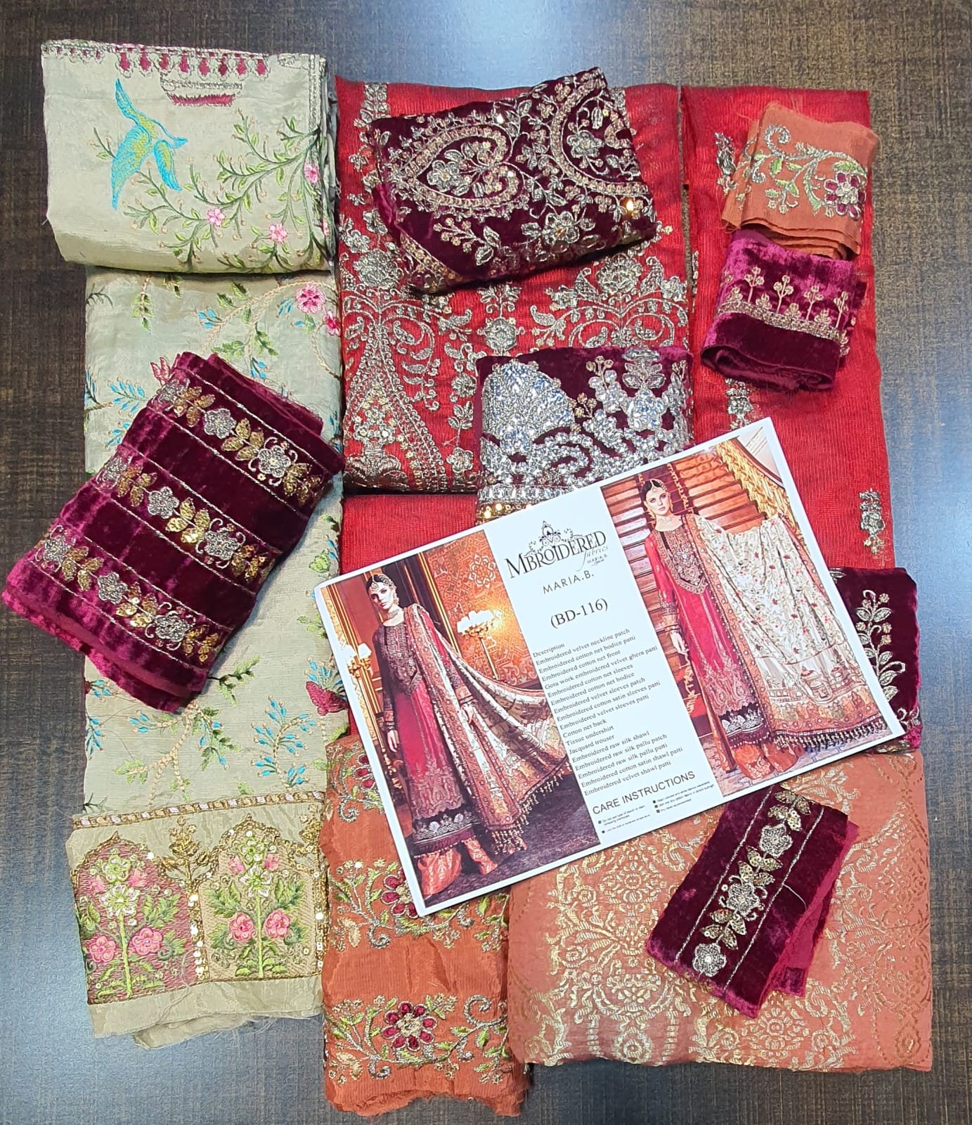 Maria b mbroidered velvet unstitched formal replica 2022 in karachi fancy handwork collection master replica online best quality 2022 master replica bridal maxi 2022 chiffon wedding 2022 pakistani master king replica suit maxi