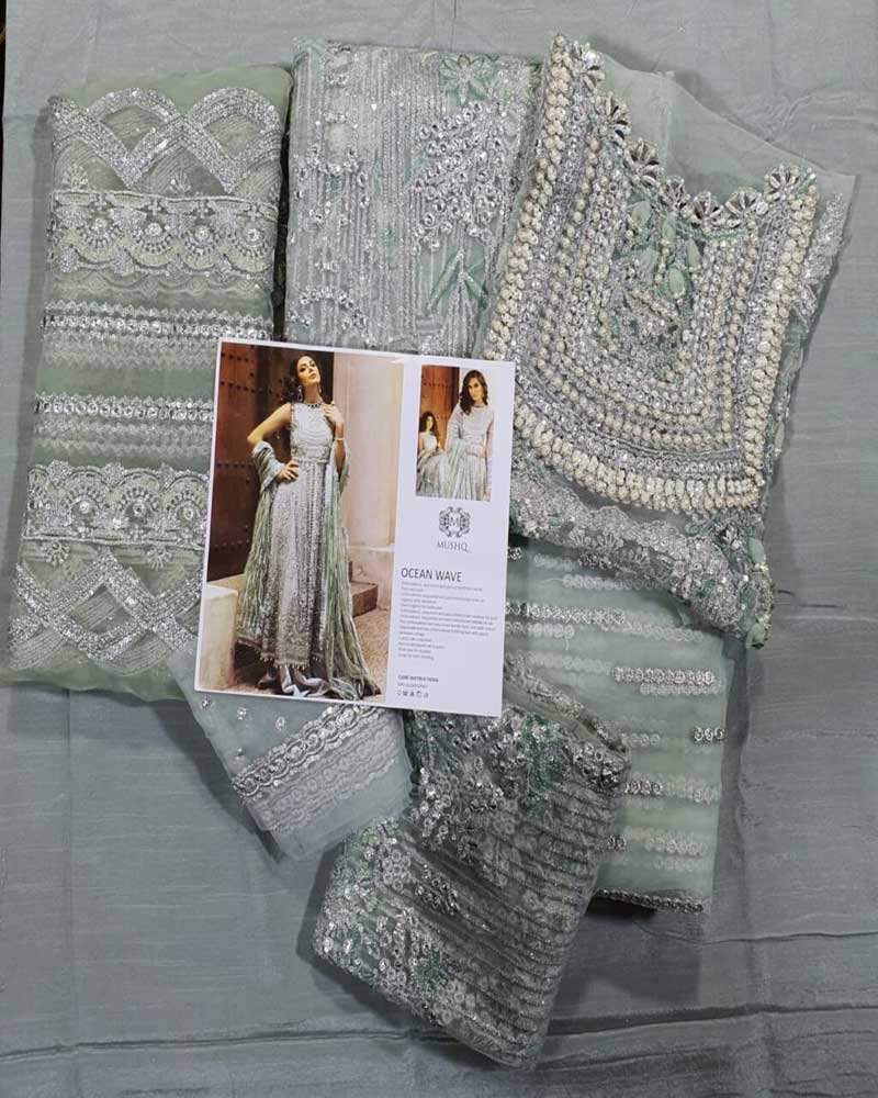 Trousseau de Luxe by Mushq (Ocean Wave) King Replicas