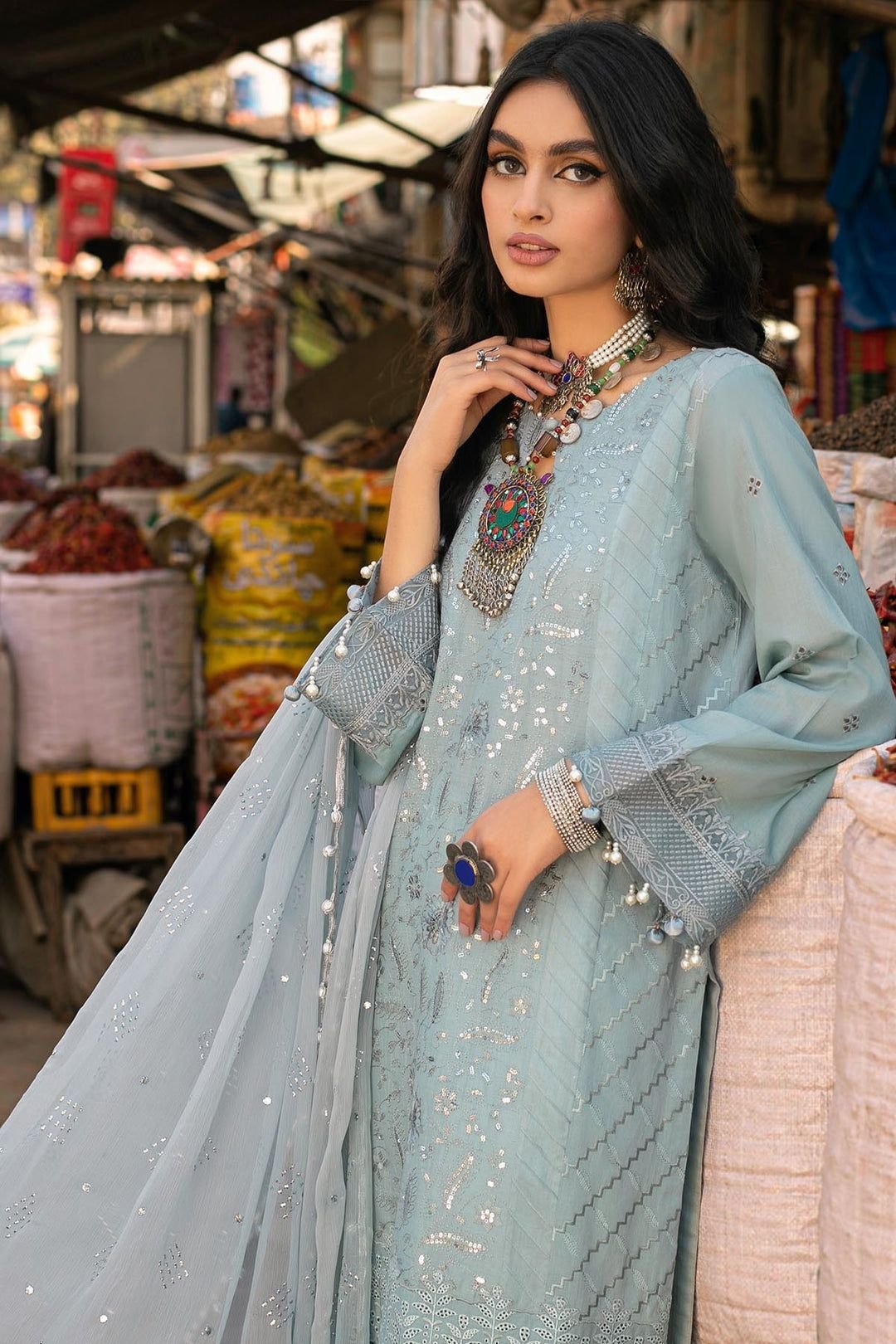 Nureh unstitched luxury lawn Bazaar 2022 master king copy mukesh pakistani suit