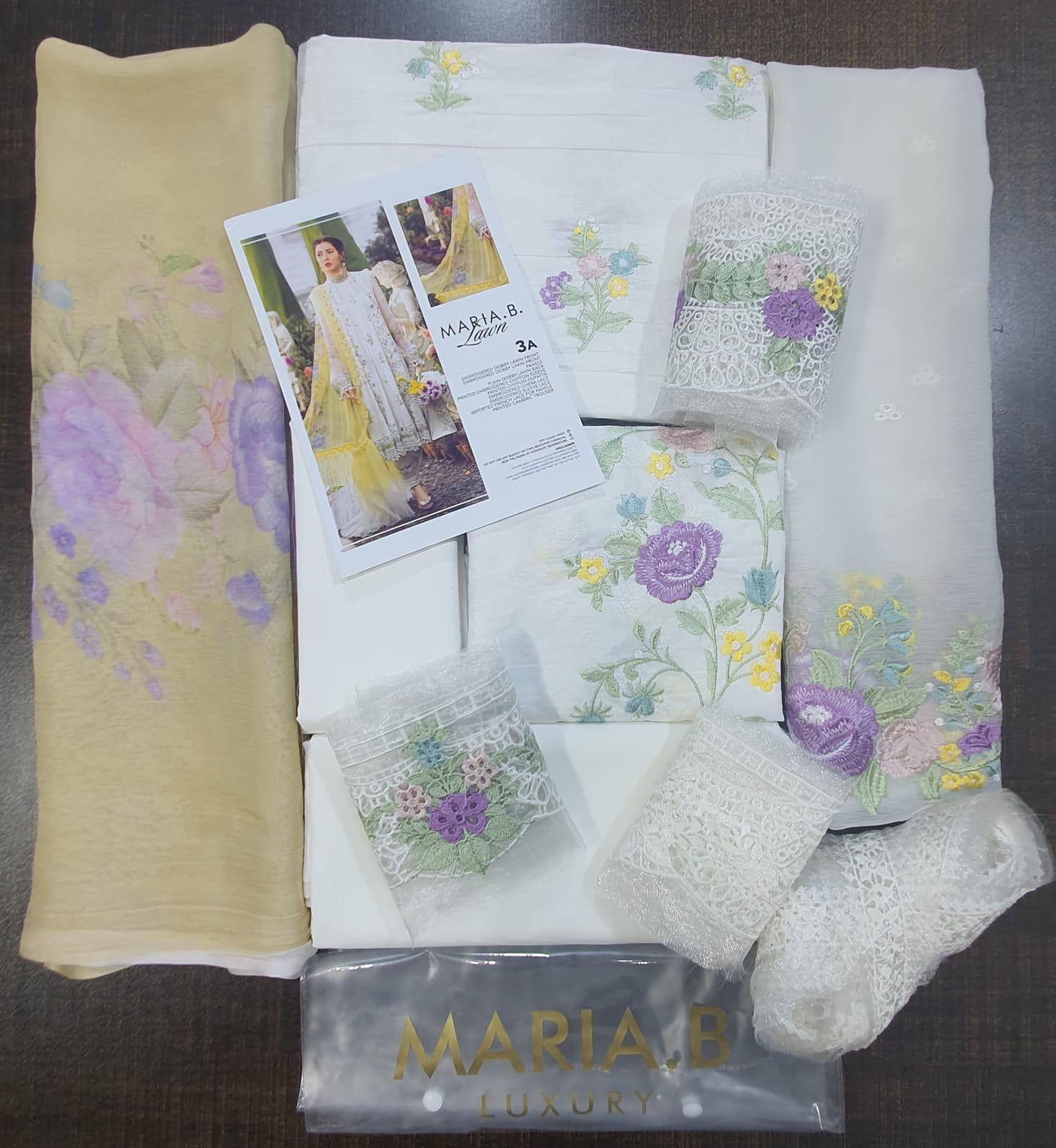 Maria b lawn unstitched Luxury Lawn summer Collection 2022 master king replica pakistani suit