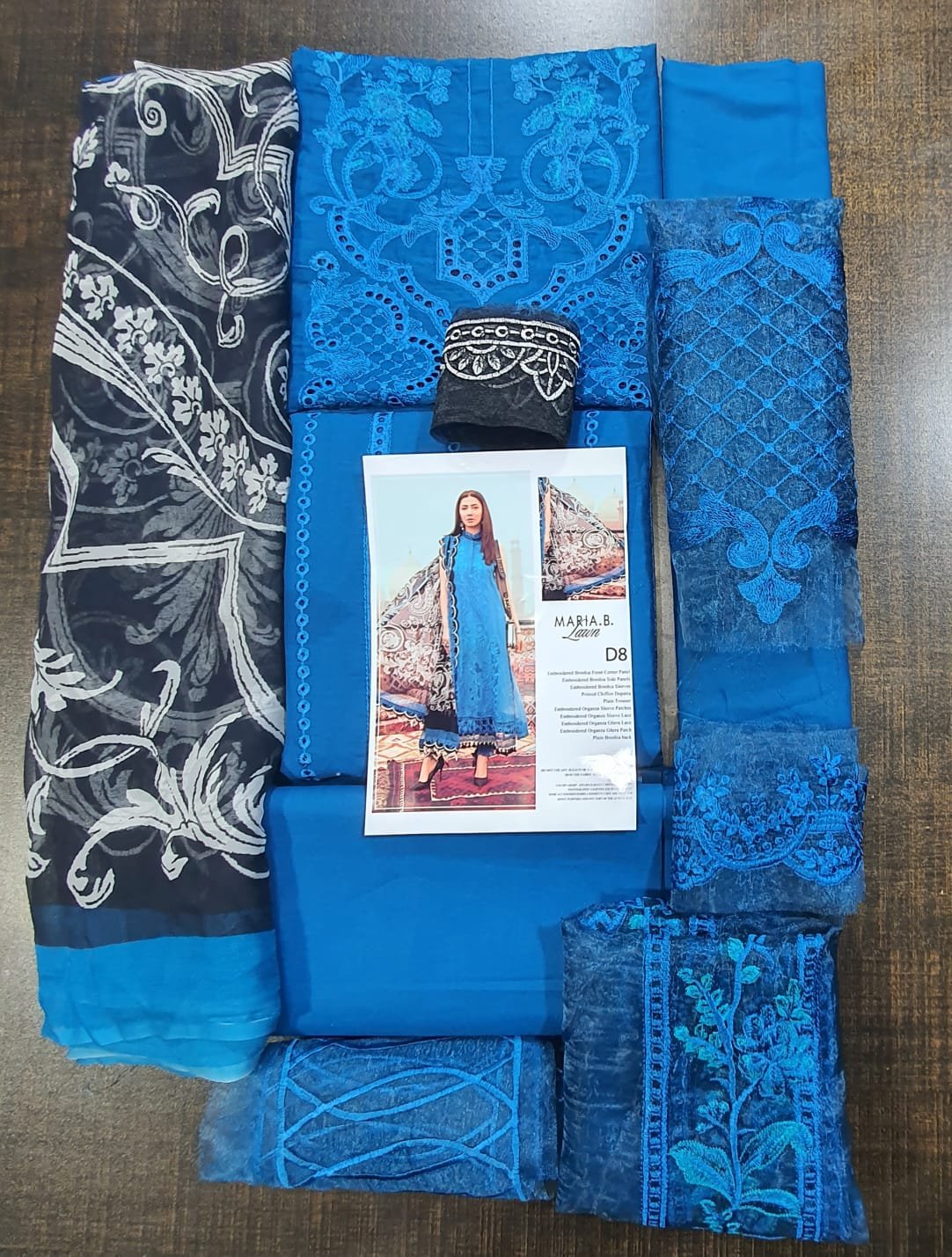 Maria b new collection 2022 Lawn master king replica pakistani suit main teri aan luxury lawn