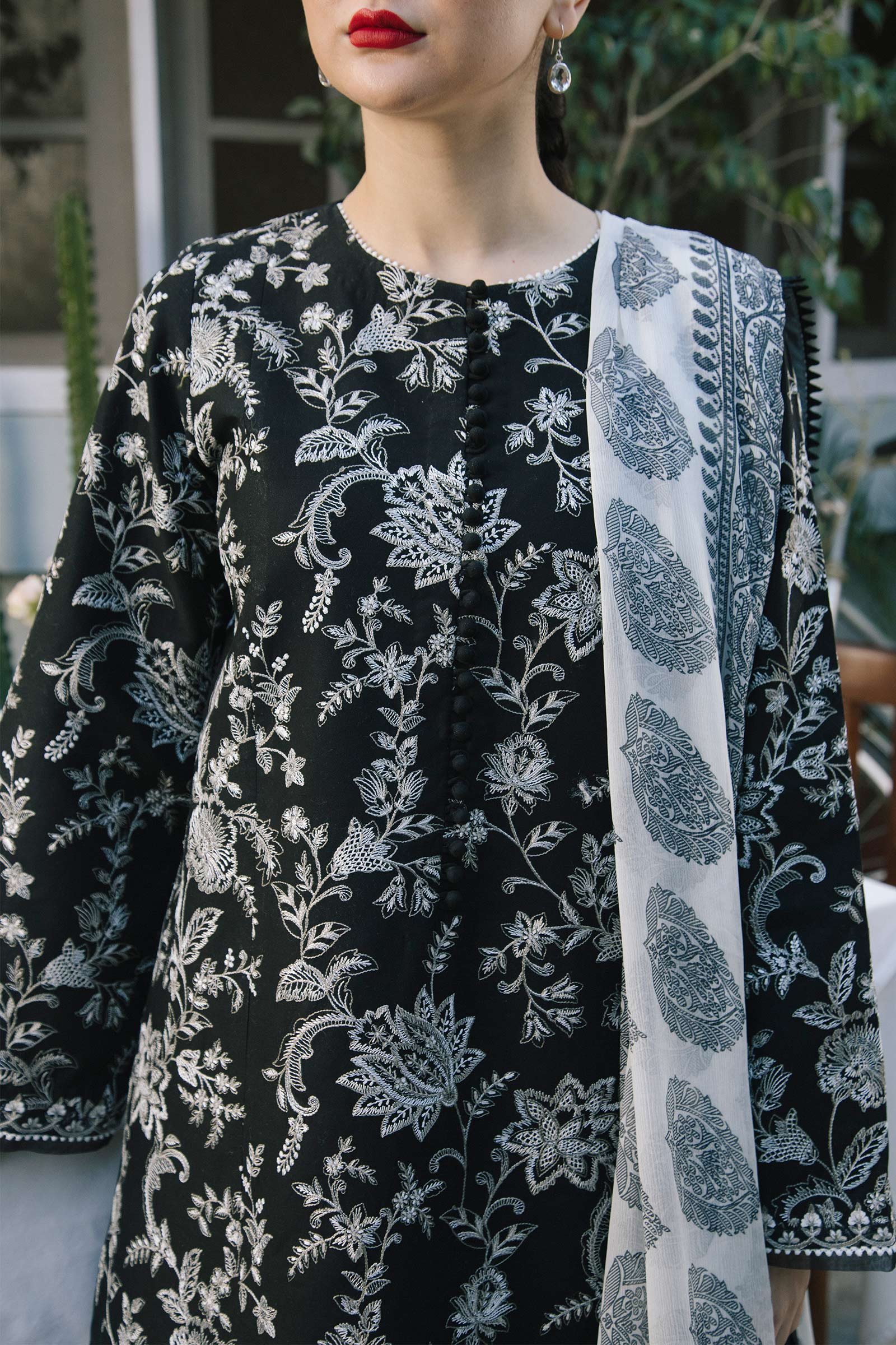 Zara-Shahjahan-Coco-Lawn-Collection-2022-Z22-10B Pakistani Suit master king replica