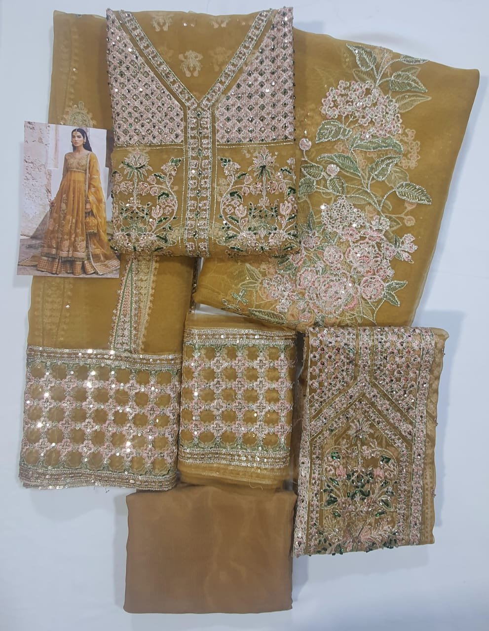 hussain rehar wedding master replica online best quality 2022 master replica bridal maxi 2022 chiffon wedding 2022 pakistani master king replica suit maxi