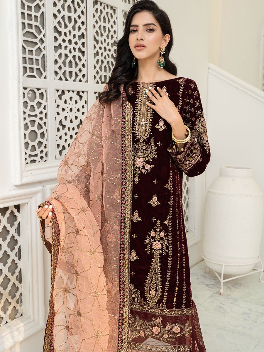 Maria b velvet unstitched formal replica 2022 in karachi fancy handwork collection master replica online best quality 2022 master replica bridal maxi 2022 chiffon wedding 2022 pakistani master king replica suit maxi