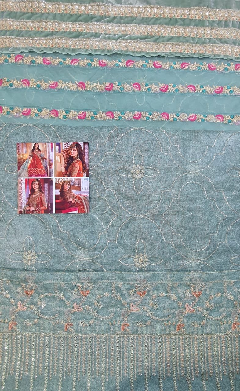 Maria b mehndi lehenga mbroidered 2022 velvet unstitched formal replica 2022 in karachi fancy handwork collection master replica online best quality 2022 master replica bridal maxi 2022 chiffon wedding 2022 pakistani master king replica suit maxi