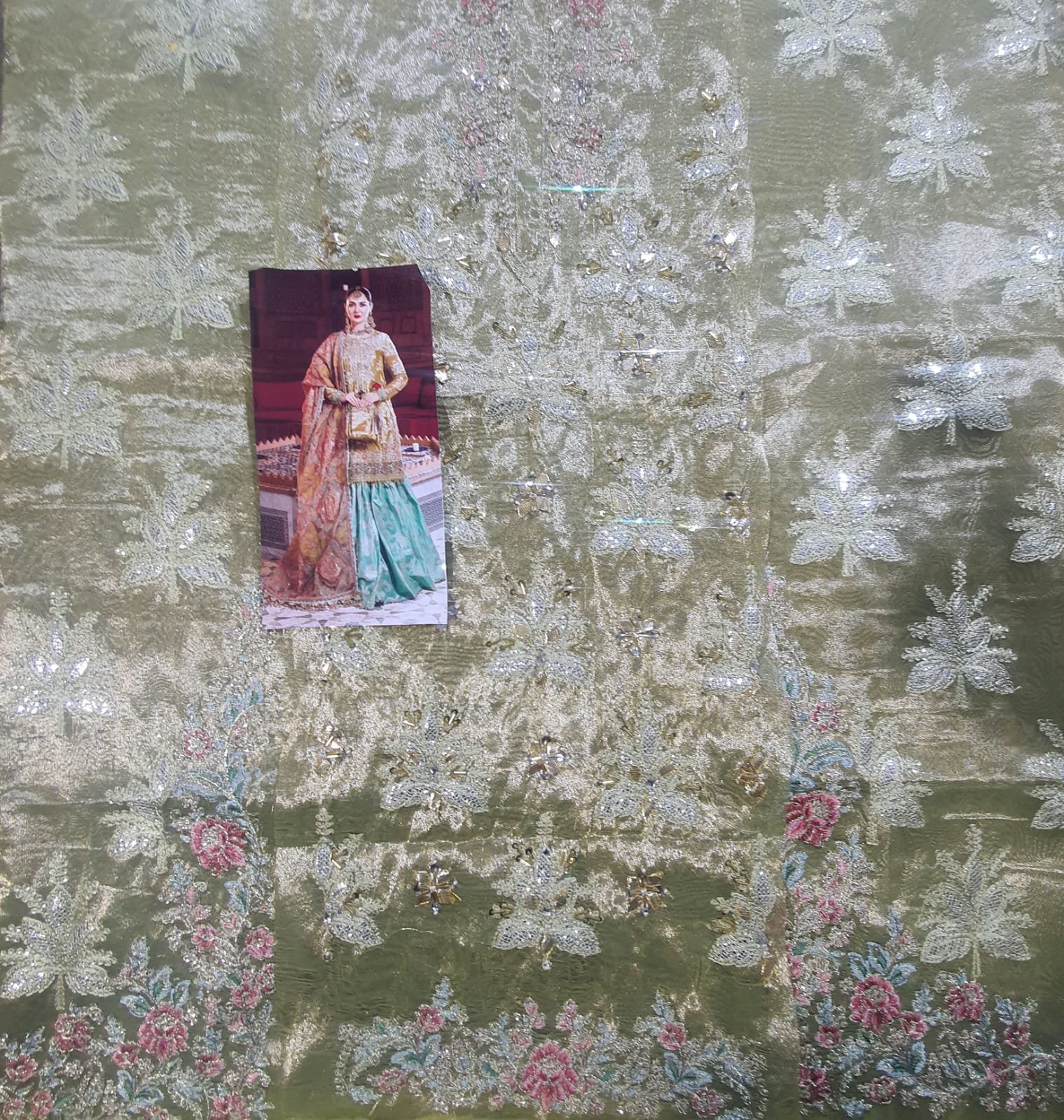 Maria b new bridal maxi replica 2022 in karachi fancy handwork collection master replica online best quality 2022 master replica bridal maxi 2022 chiffon wedding 2022 pakistani master king replica suit maxi