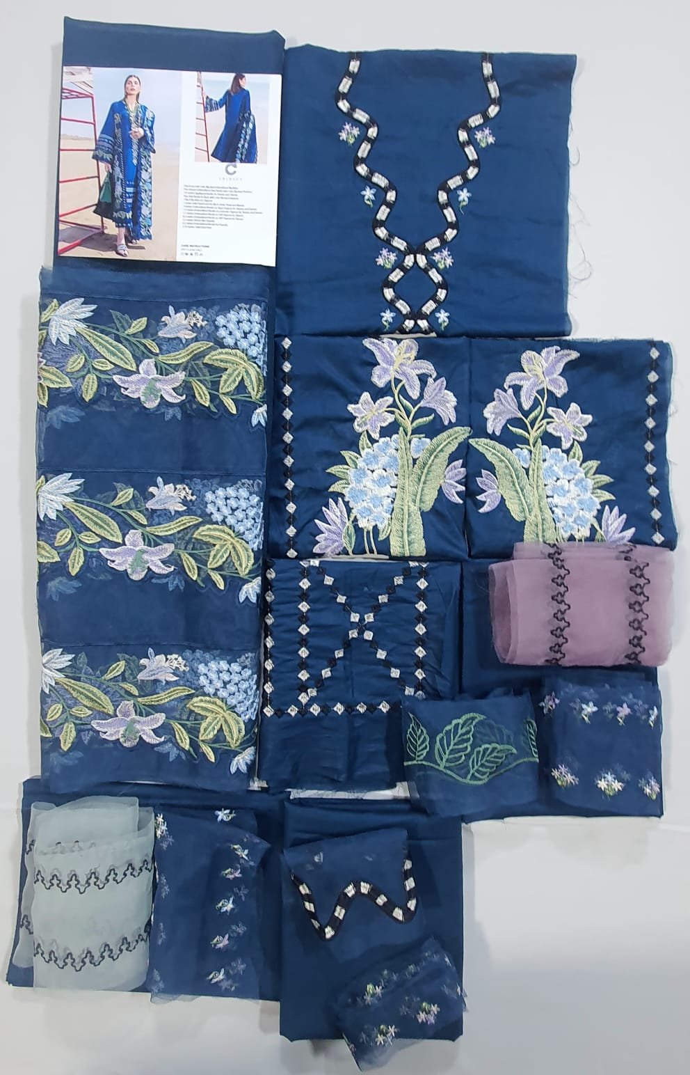 Crimson lawn 2023 in karachi fancy handwork collection master replica online best quality 2022 master replica bridal maxi 2022 chiffon wedding 2022 pakistani master king replica suit maxi