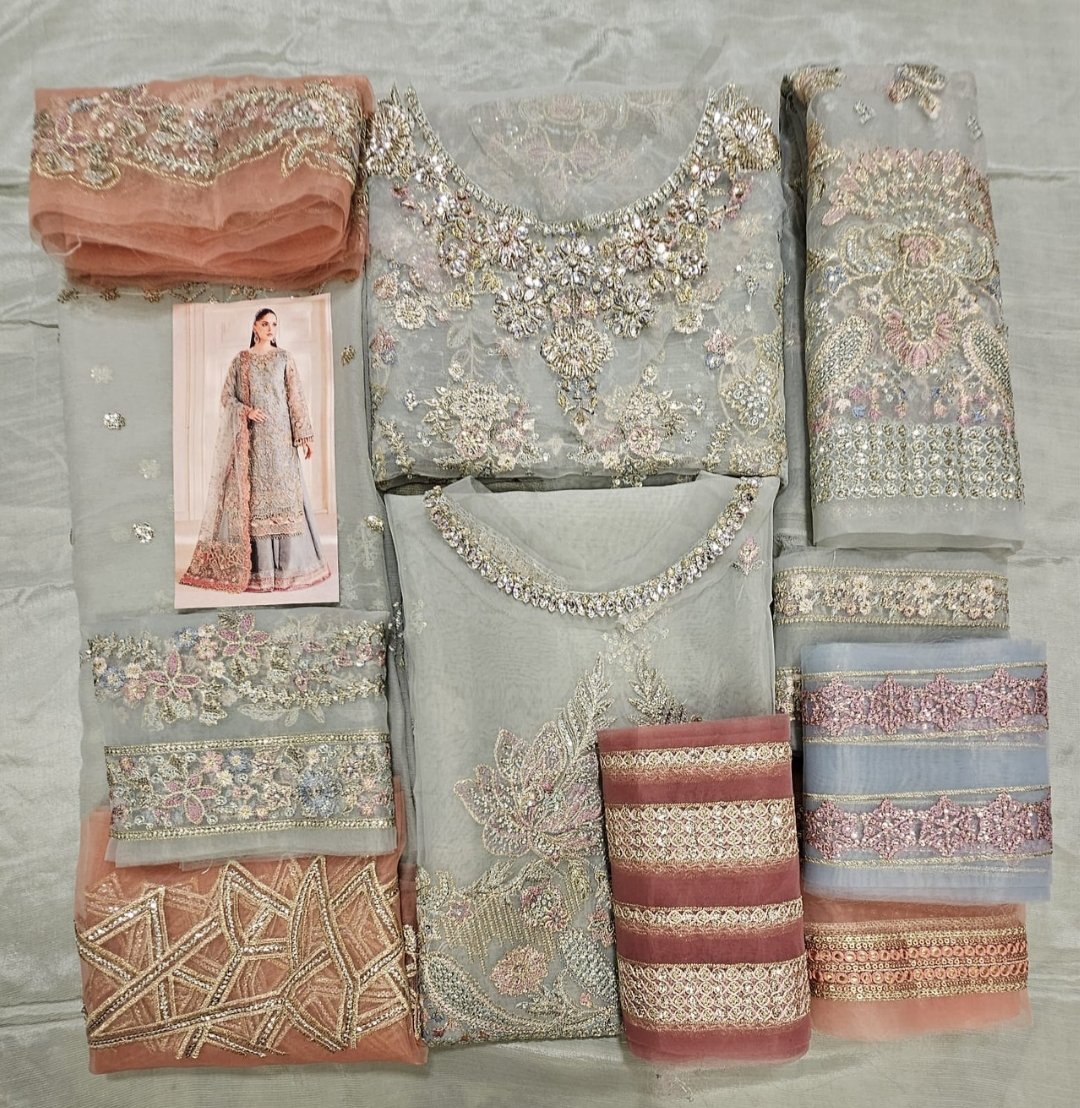 Baroque Luxury edition ch14-06 master king replica in pakistan